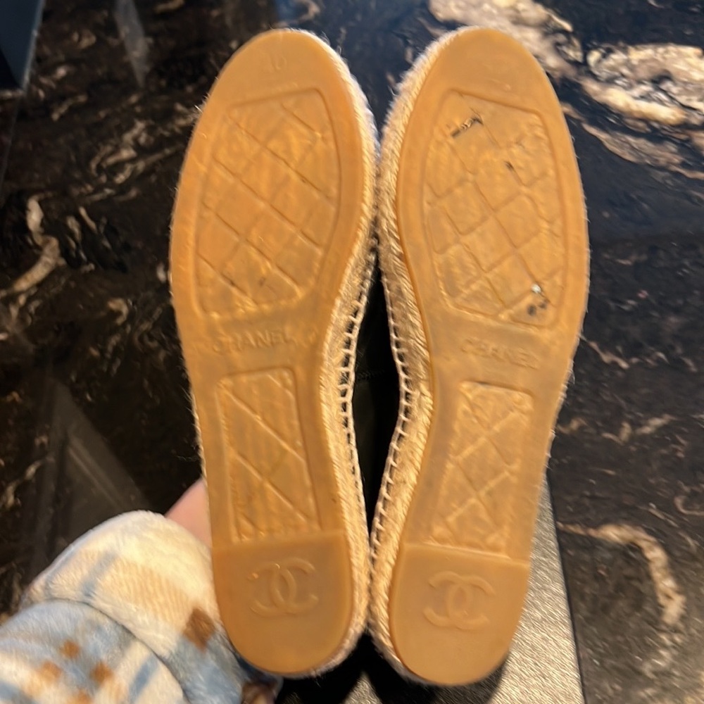 ***SOLD***Authentic EUC Chanel Lambskin Espadrille - Picture 12 of 13